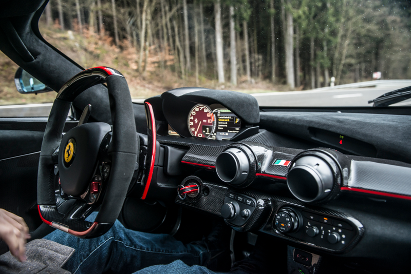 Illustration for article titled What It's Like Going To The Nürbürgring In A 950 HP LaFerrari